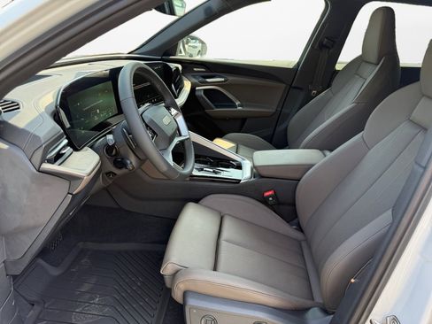 New 2025 Audi Q5 Premium Plus image 9