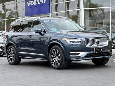 Certified 2025 Volvo XC90 B5 Core w/ Protection Package Premier AWD/4WD image 7