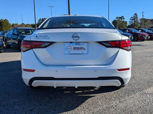 New 2025 Nissan Sentra SV w/ SV Premium Package image 5