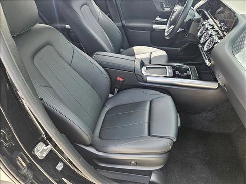 Used 2025 Mercedes-Benz GLA 250 image 20