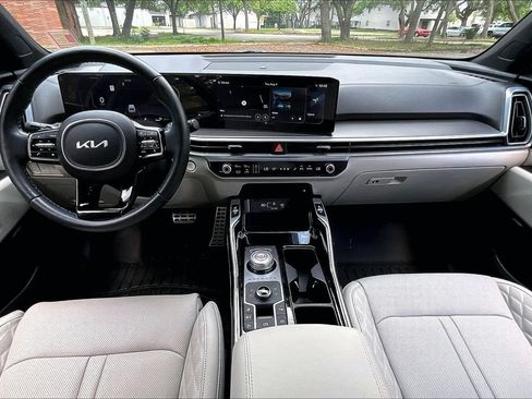 Used 2025 Kia Sorento SX Prestige AWD/4WD image 7