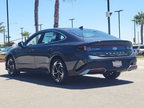 New 2026 Hyundai Sonata SEL FWD image 3