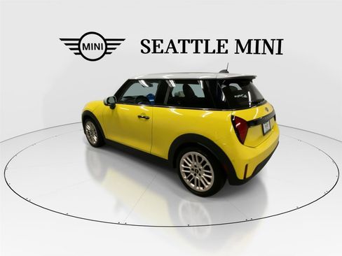 Certified 2025 MINI Cooper S image 8