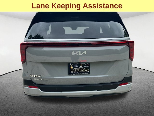 Used 2026 Kia Carnival EX FWD image 10