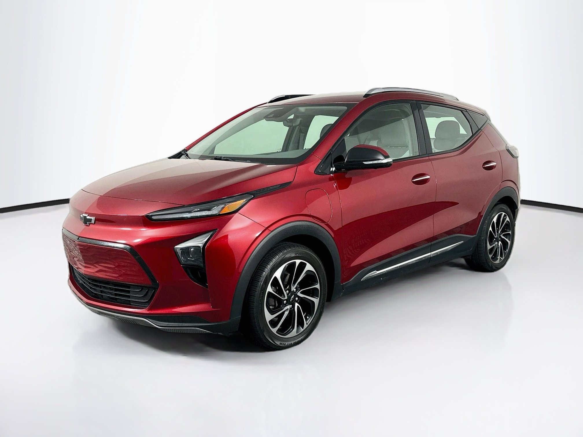 Used 2023 Chevrolet Bolt EUV Premier FWD image 3