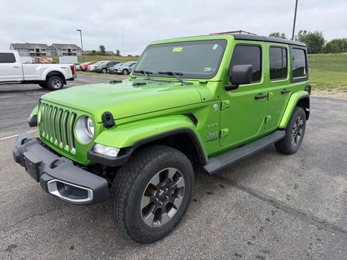 Used 2018 Jeep Wrangler Unlimited Sahara AWD/4WD image 1