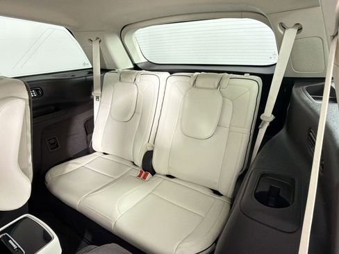 Used 2023 Lincoln Aviator Black Label AWD/4WD image 18