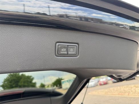 Used 2022 Audi Q7 3.0T Premium Plus w/ Premium Plus Package image 9