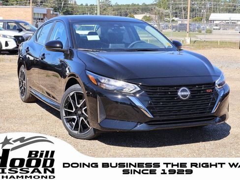 New 2025 Nissan Sentra SR image 1