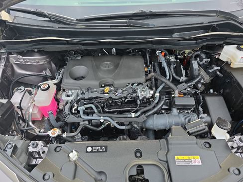 Used 2022 Toyota Sienna XSE image 31