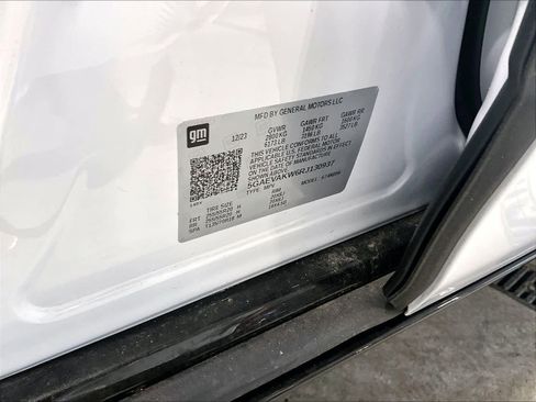 Used 2024 Buick Enclave Essence w/ Experience Buick Package image 36