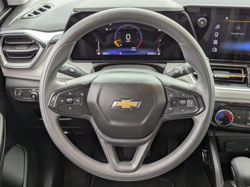 Used 2024 Chevrolet TrailBlazer LT w/ Driver Confidence Package image 21