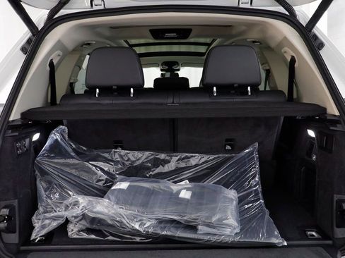 New 2026 BMW X7 xDrive40i w/ Climate Comfort Package image 18