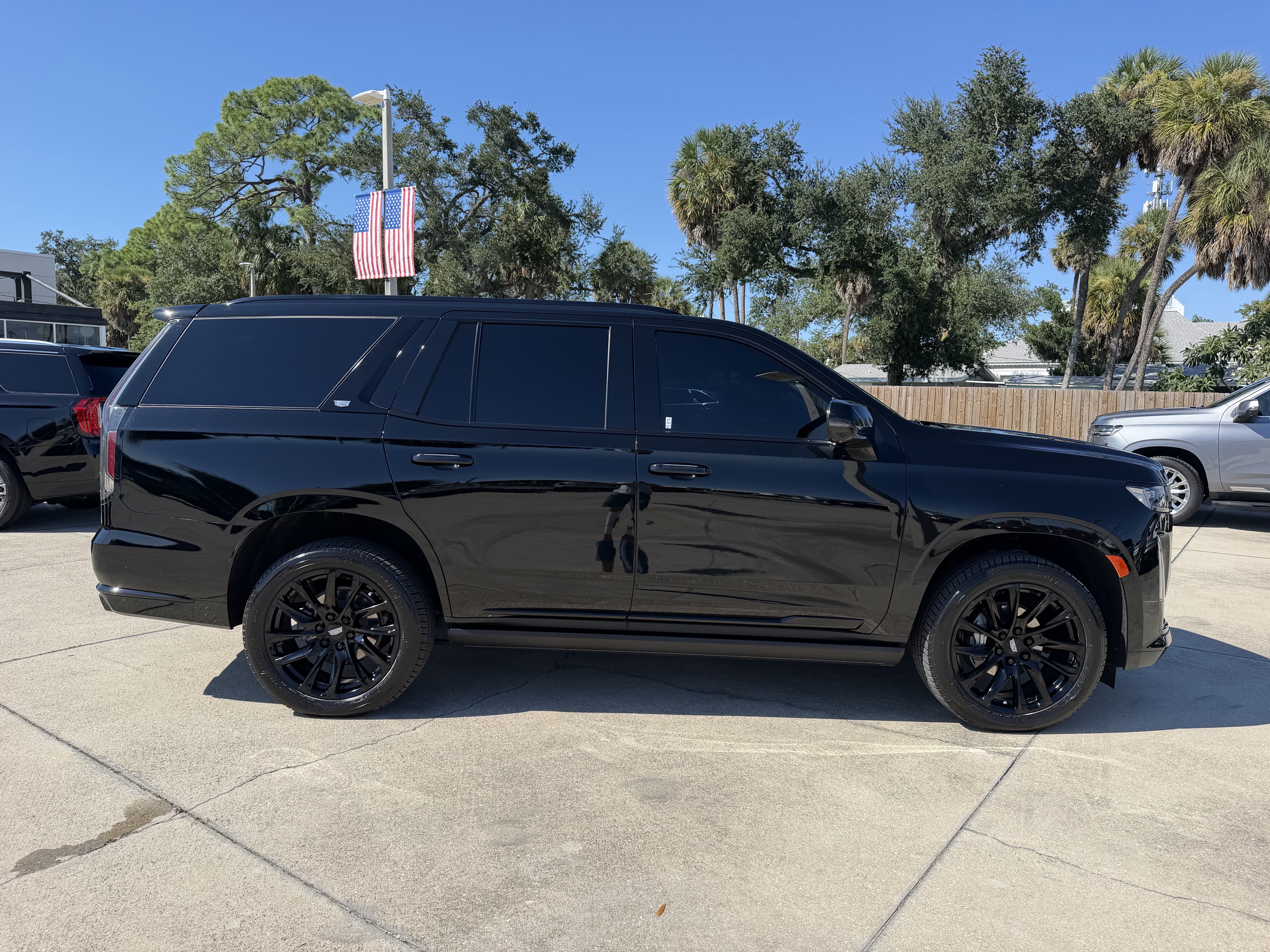 Certified 2023 Cadillac Escalade Sport Platinum AWD/4WD image 2