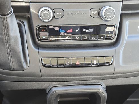 New 2026 RAM ProMaster 2500 w/ Convenience Group image 14