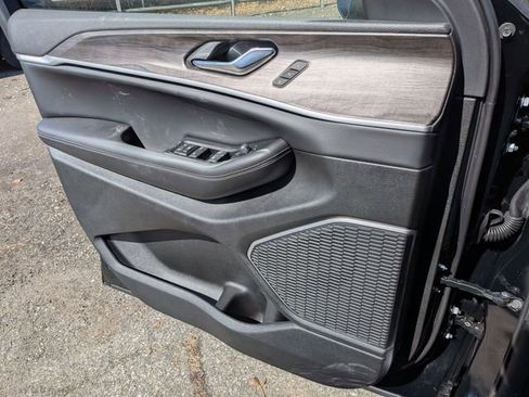 New 2026 Jeep Grand Cherokee Limited image 22