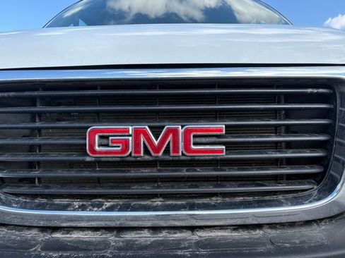 Used 2024 GMC Savana 2500 w/ Driver Convenience Package image 16