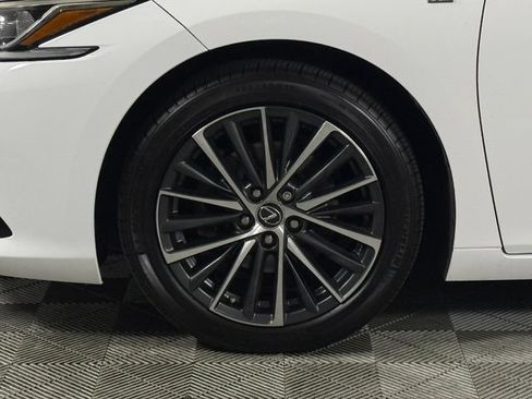 Used 2019 Lexus ES 350 F Sport w/ Accessory Package 2 FWD image 13