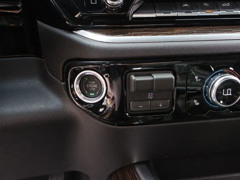 New 2026 GMC Sierra 1500 Elevation image 26