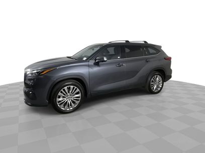 Used 2023 Toyota Highlander Platinum