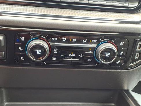 Used 2025 Chevrolet Silverado 1500 ZR2 w/ Technology Package AWD/4WD image 26