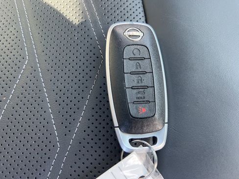 Certified 2024 Nissan Pathfinder Platinum image 27