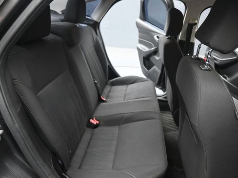 Used 2015 Ford Focus SE image 15