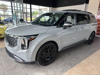 New 2026 Kia Carnival SX w/ SX Dark Edition Package