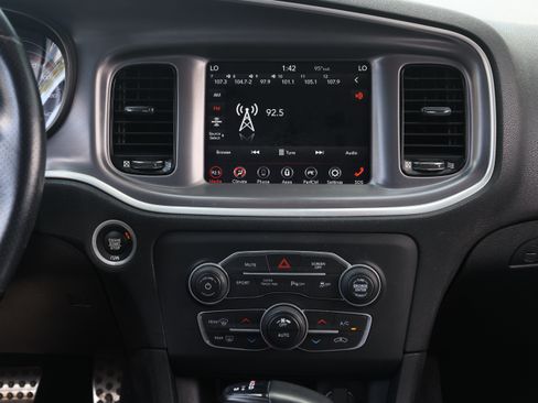 Used 2020 Dodge Charger GT w/ Blacktop Package RWD image 8