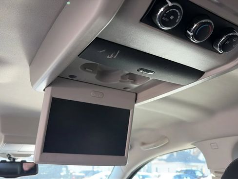 Used 2017 Dodge Journey Crossroad w/ Rear Seat Video Group I image 15