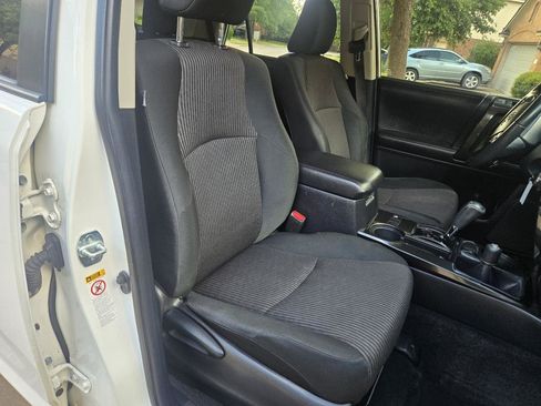 Used 2016 Toyota 4Runner Trail AWD/4WD image 11
