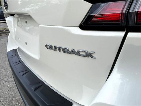Used 2020 Subaru Outback image 9