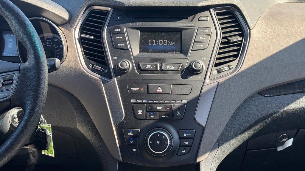 Used 2016 Hyundai Santa Fe SE AWD/4WD image 11