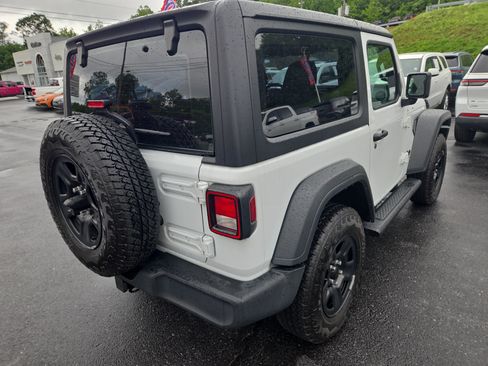 Used 2024 Jeep Wrangler Sport AWD/4WD image 4