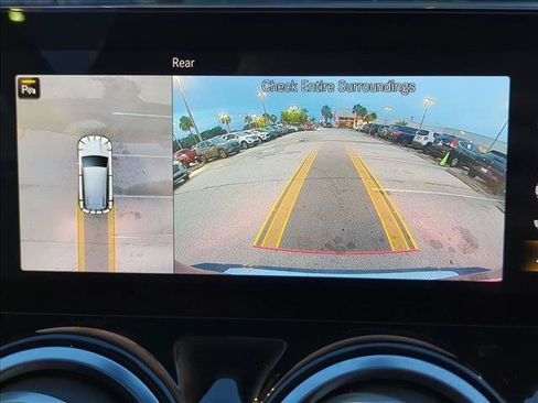 Used 2022 Mercedes-Benz GLB 250 image 13