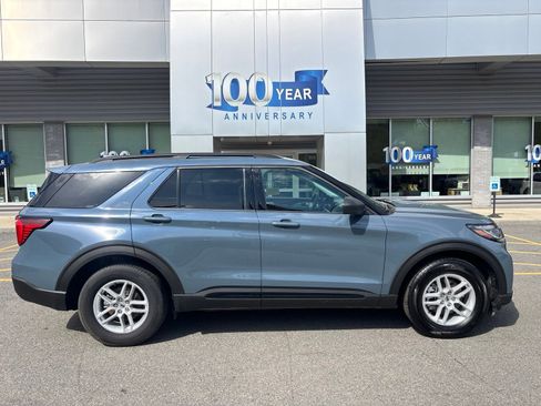 New 2026 Ford Explorer Active AWD/4WD image 2