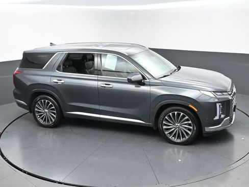 Used 2023 Hyundai Palisade Calligraphy image 41