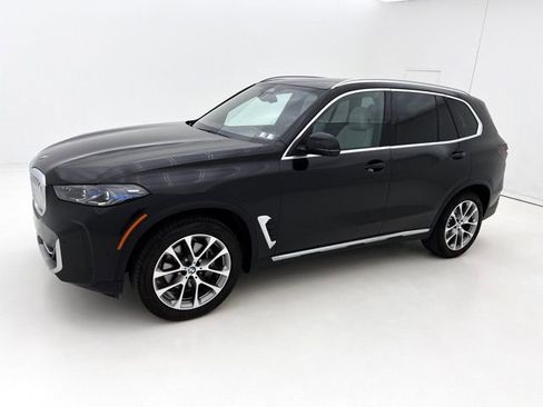 Certified 2026 BMW X5 xDrive40i w/ Premium Package AWD/4WD image 5