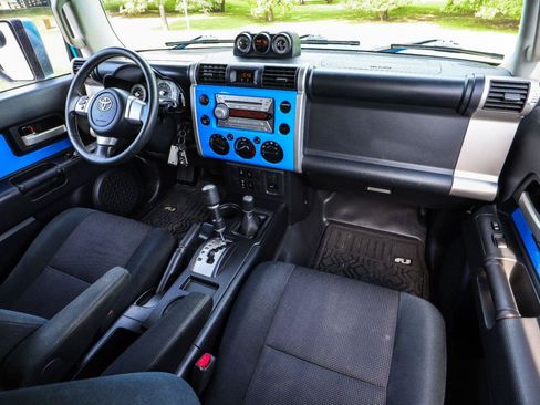 Used 2007 Toyota FJ Cruiser 4WD w/ Upgrade Pkg 1 image 27