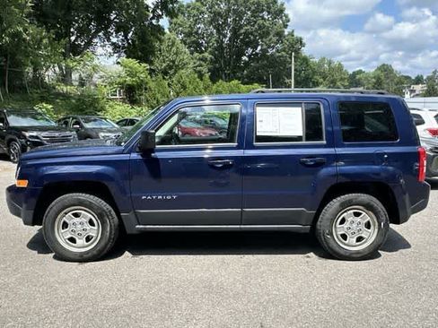 Used 2016 Jeep Patriot Sport w/ Power Value Group AWD/4WD image 2