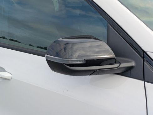 New 2026 Chevrolet Traverse LT w/ Midnight/Sport Edition image 12