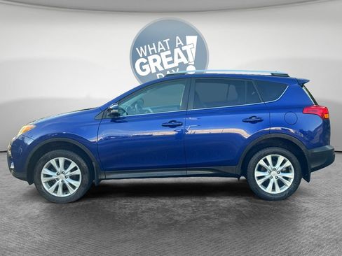 Used 2014 Toyota RAV4 Limited w/ Technology Package AWD/4WD image 7