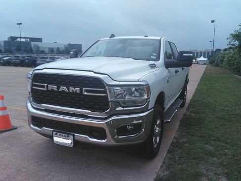 Used 2024 RAM 2500 Big Horn AWD/4WD image 2