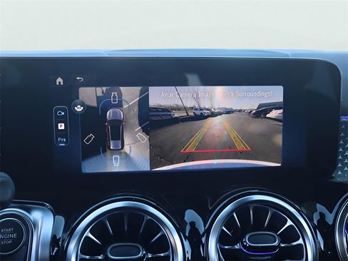 New 2026 Mercedes-Benz GLB 250 4MATIC image 50