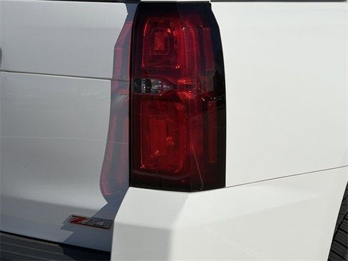 Used 2018 Chevrolet Tahoe LT image 7