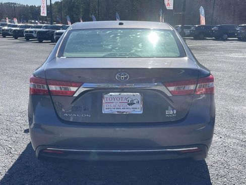 Used 2015 Toyota Avalon XLE Touring image 3