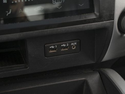 Used 2019 Nissan Titan PRO-4X image 32