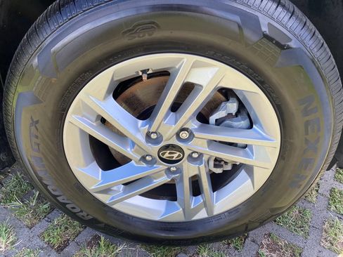 Used 2025 Hyundai Tucson SE FWD image 9