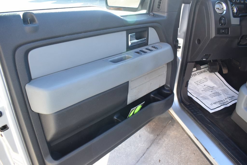 Used 2014 Ford F150 XLT w/ Equipment Group 302A Luxury AWD/4WD image 9