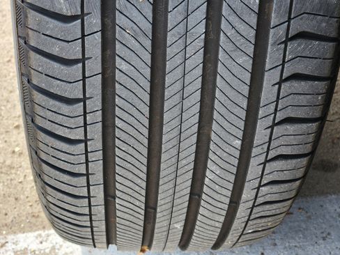 Certified 2025 Mercedes-Benz GLC 300 4MATIC image 13